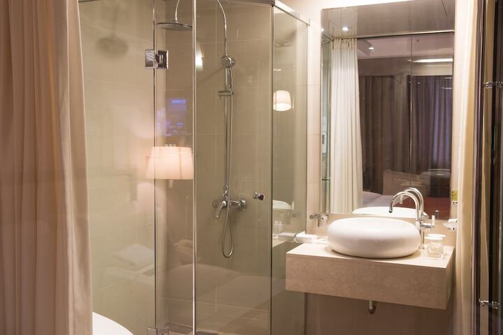 Bath Photo