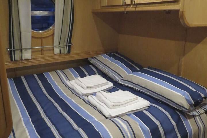 Room 3 of 32