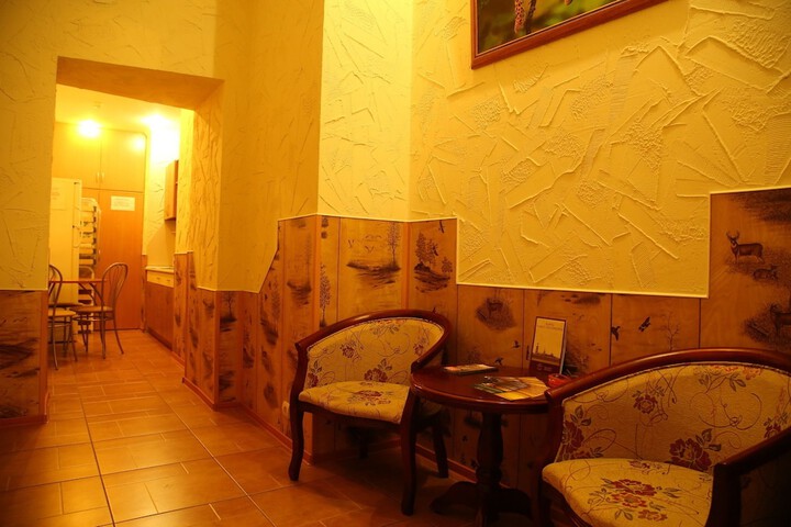 Hotel Interior 4 of 115