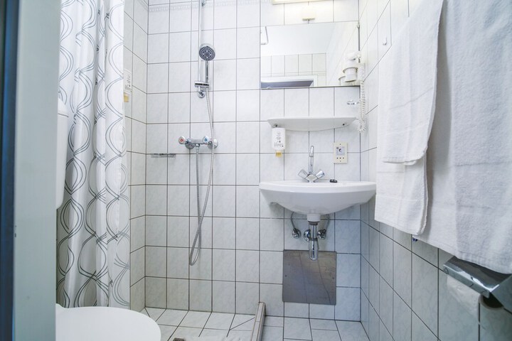 Room 20 of 26
