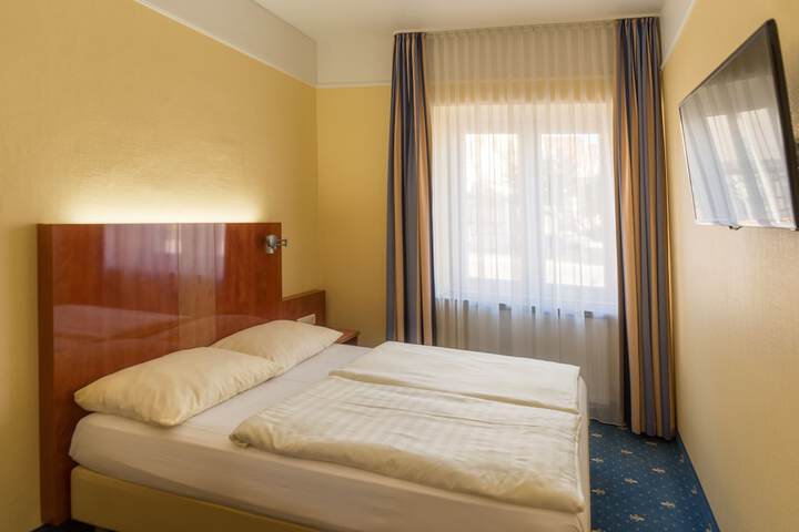 Room 30 of 74