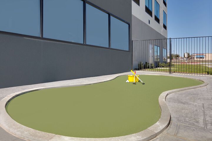 Mini-golf