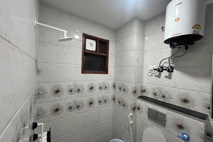 Room 15 of 26