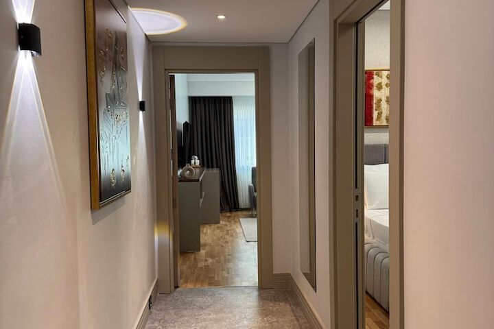 Room 10 of 71