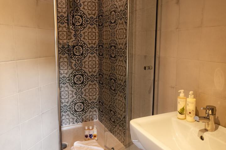 Room 20 of 37