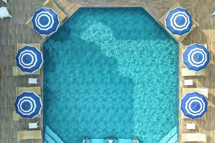Pool 94 of 114