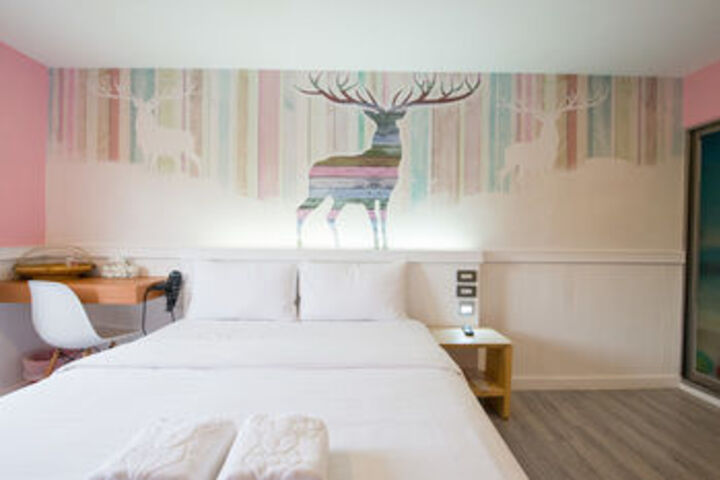 Room 32 of 39