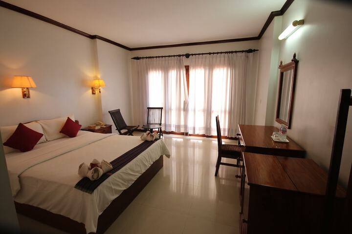 Room 15 of 49