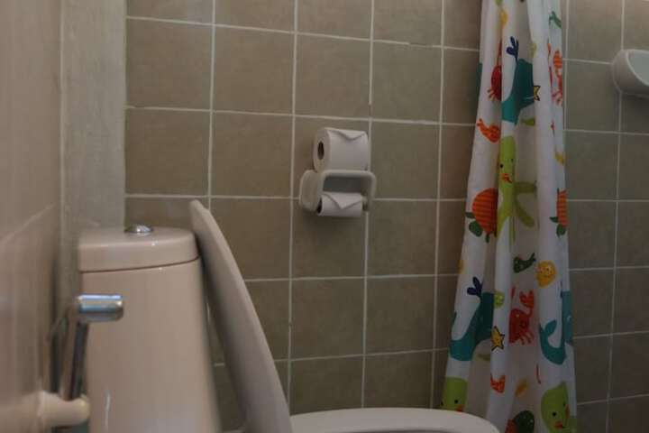 Room 12 of 26