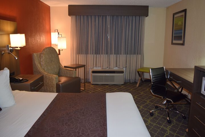 Room 3 of 23