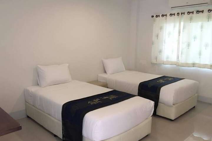 Room 17 of 51