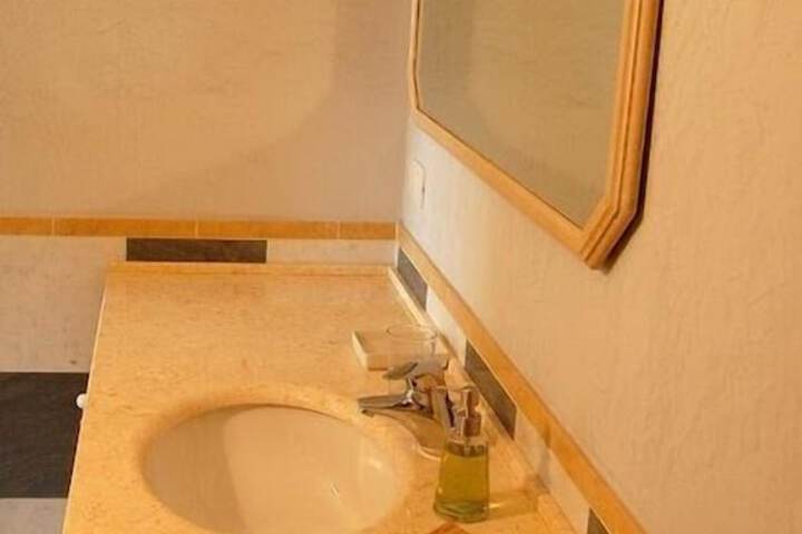 Room 60 of 141