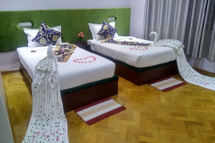 Room 17 of 25