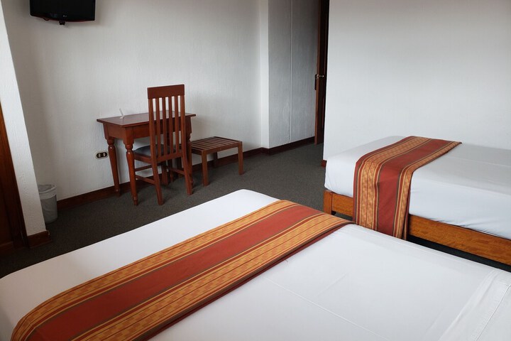 Room 4 of 39