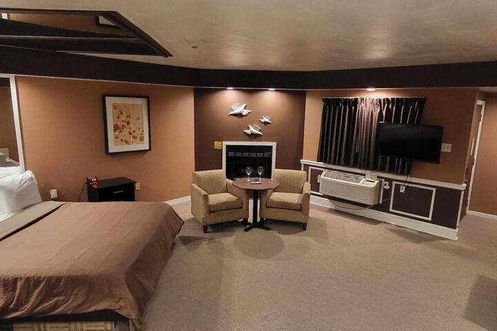 Room 207 of 284
