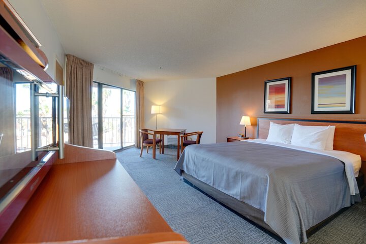 Standard King Bed Accessible (7 of 8)