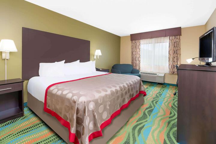 1 King Bed Mobility Accessible (3 of 13)