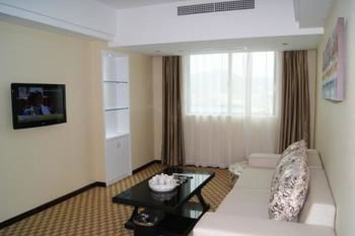 Room 46 of 83