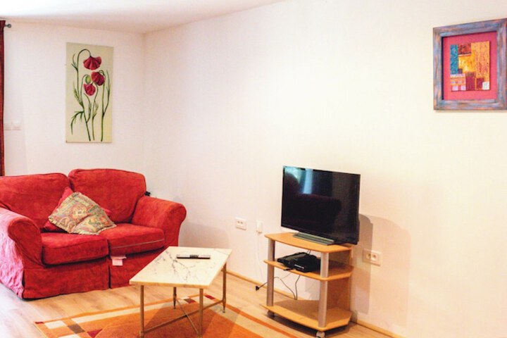 Room 185 of 320