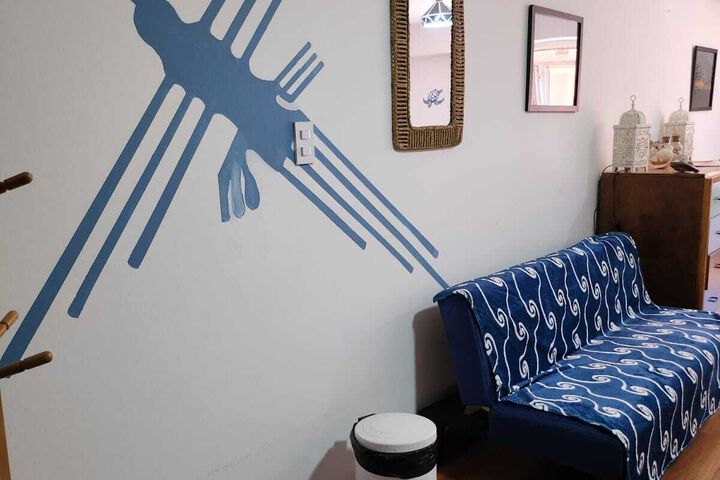 Room 8 of 17