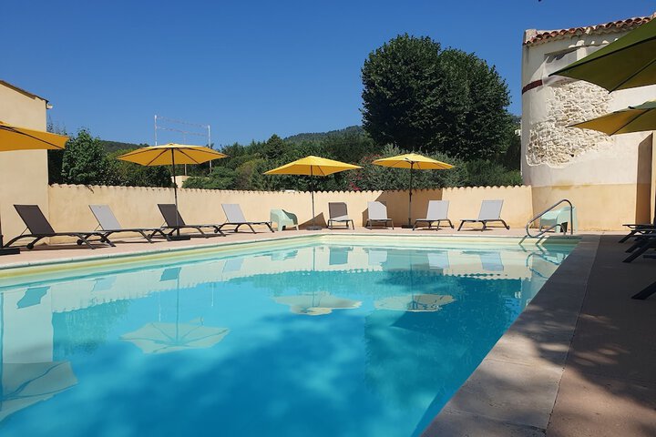 Pool Hotel