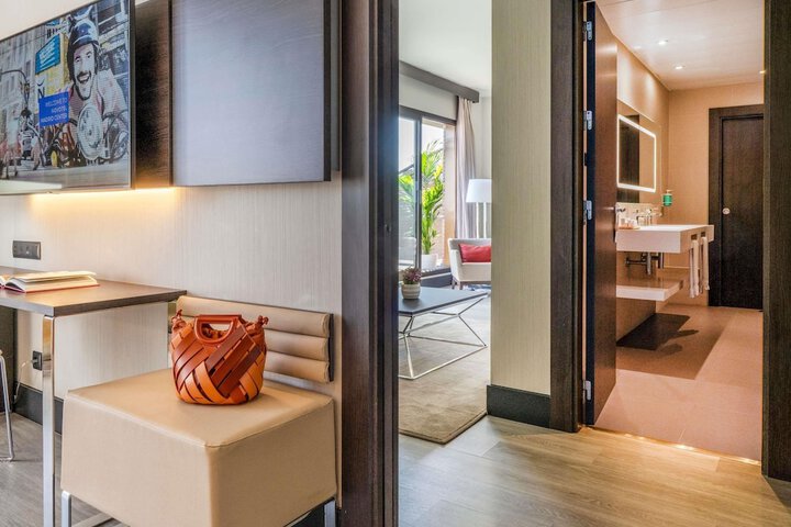 Room 49 of 206