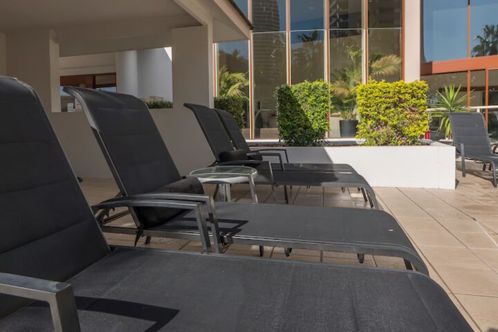Sundeck 84 of 91