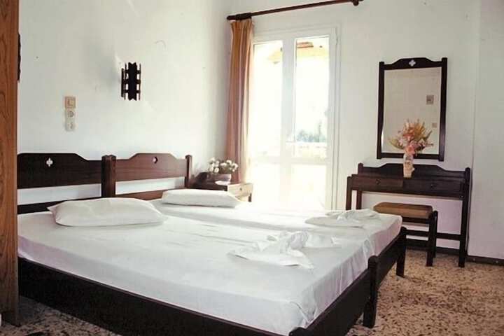Room 4 of 14