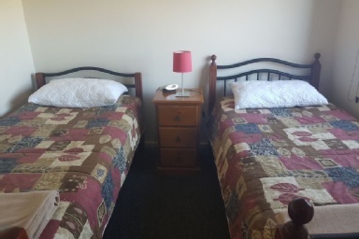 Room 599 of 792