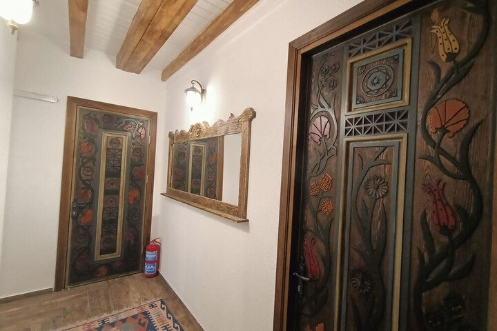 Ballroom/Hall 62 of 85