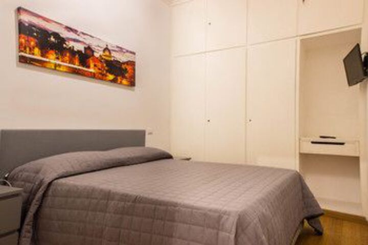 Room 15 of 25
