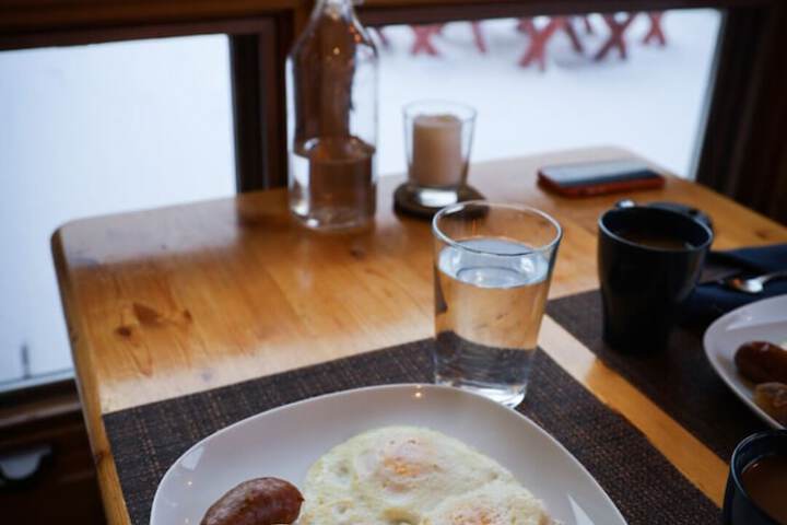 Breakfast/Coffee Service 134 of 188