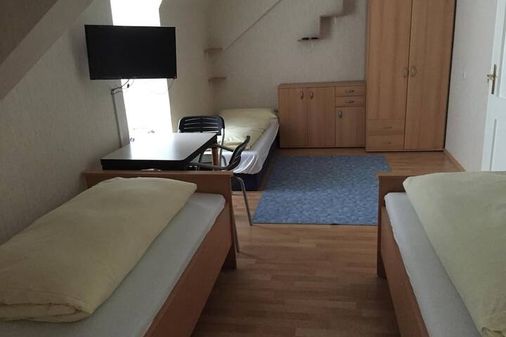 Room 19 of 51