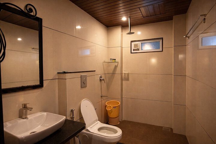 Room 27 of 51