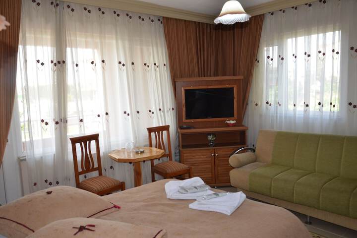 Room 27 of 52
