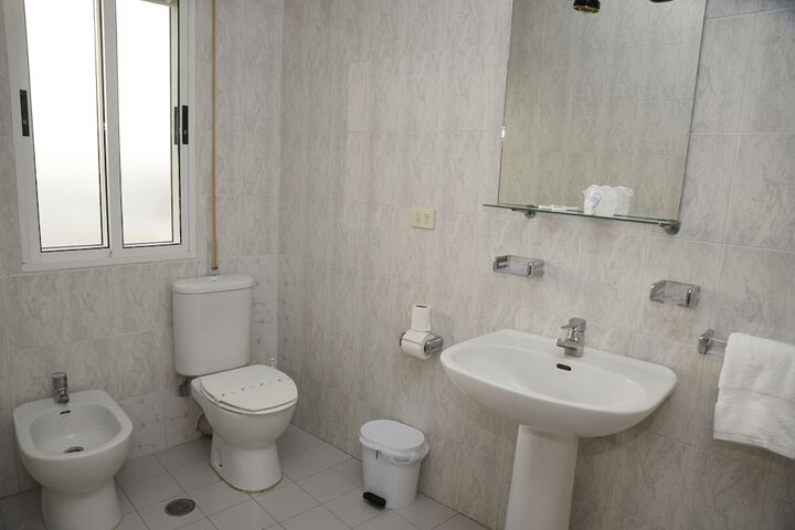 Room 16 of 31