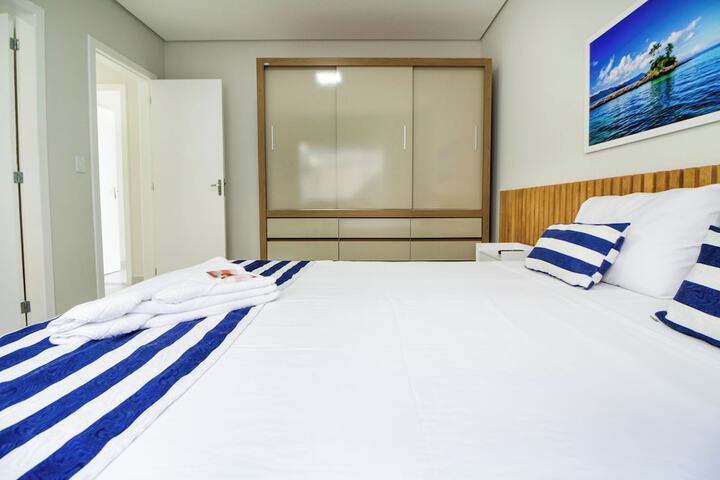 Room 43 of 185