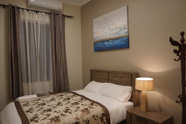 Room 3 of 20