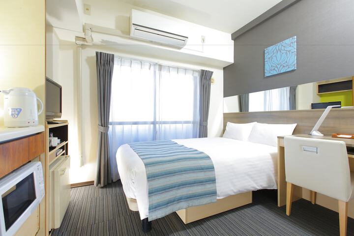 Room 6 of 43