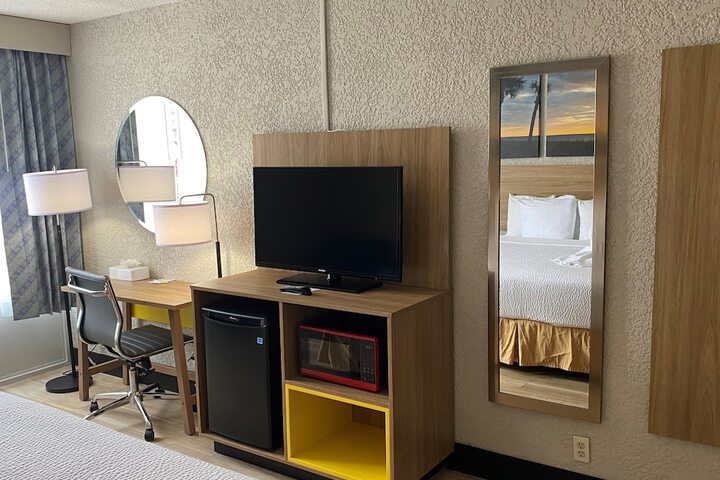 2 Queen Beds Deluxe Room (15 of 29)