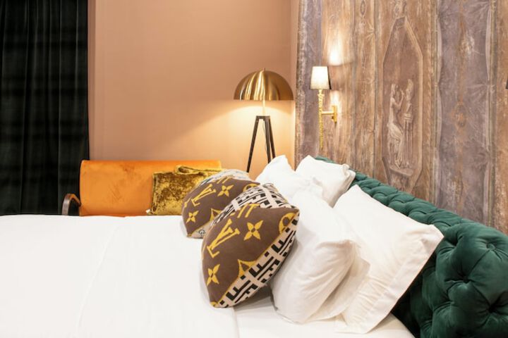 Room 20 of 43