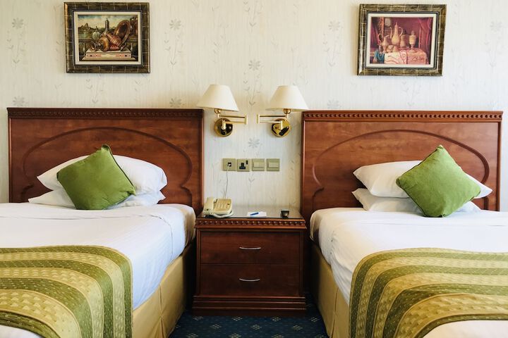 Room 9 of 74