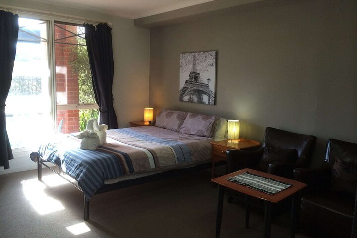 Room 9 of 24