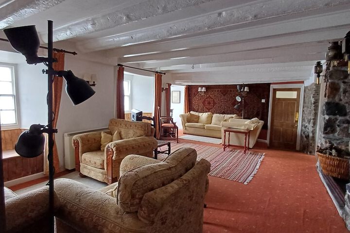 Room 16 of 51