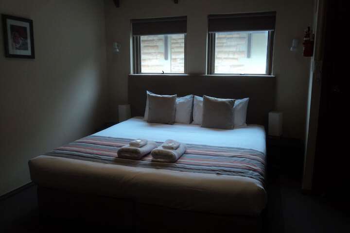 Room 8 of 41
