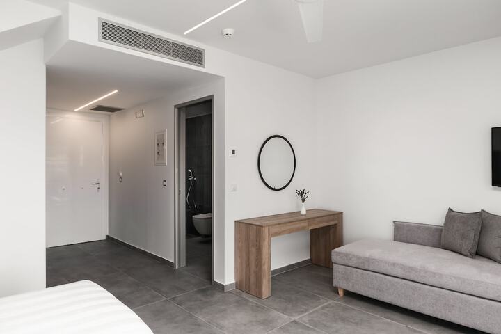 Room 50 of 266