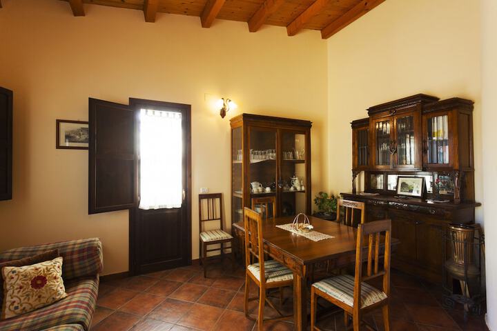 Room 9 of 65