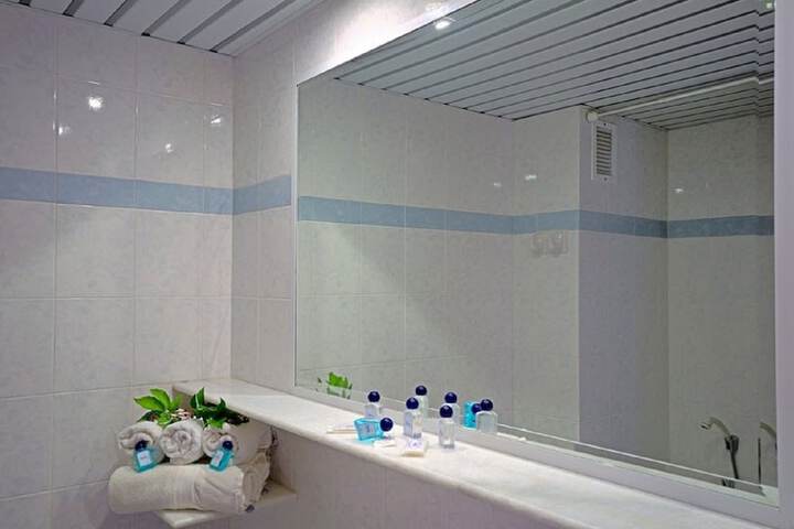 Bathroom Interior Photo