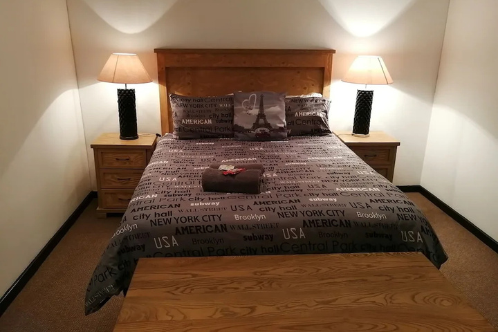 Room 2 of 15