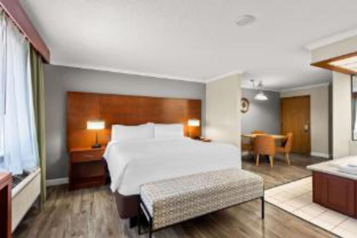 Suite room